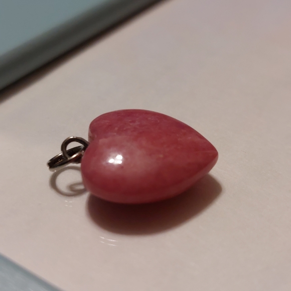 Pink Jade Heart Pendant - Picture 4 of 6